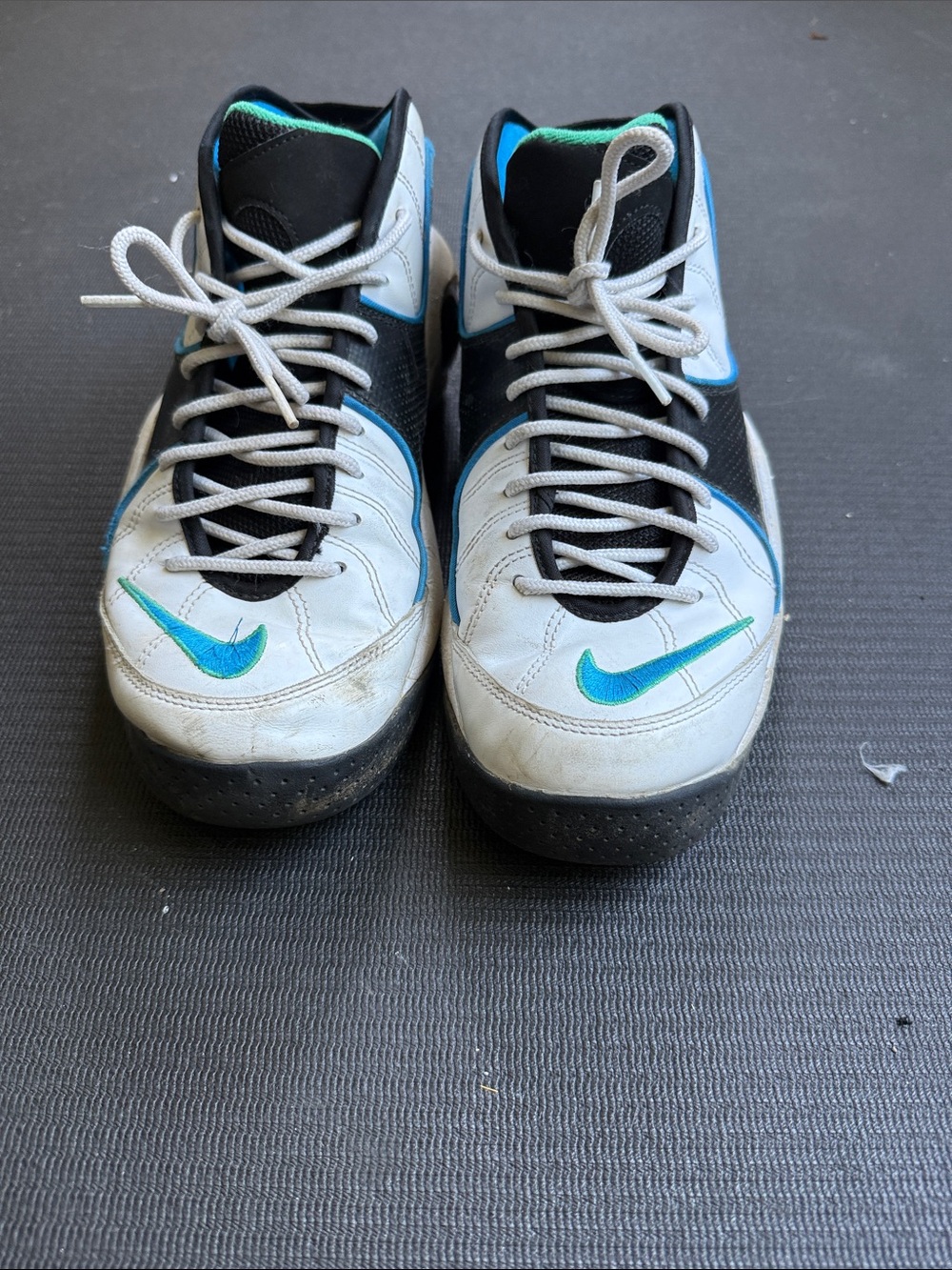 Nike Men’s White, Black & Teal Basketball Sneakers